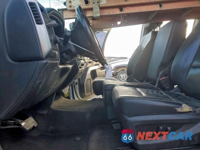 Zdjęcie 7 z 13 samochodu: 2018 CHEVROLET SILVERADO C3500 LT VIN:1GB5CZCG8JZ327726 - miniatura