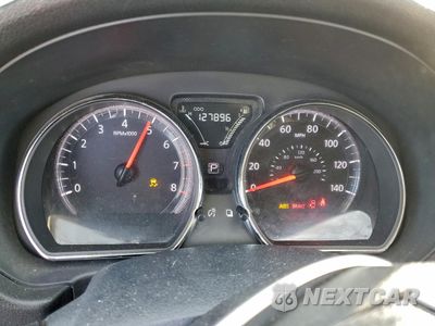 Zdjęcie 9 z 12 samochodu: 2018 NISSAN VERSA S VIN:3N1CN7AP2JL843191 - miniatura