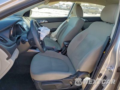 Zdjęcie 7 z 14 samochodu: 2013 KIA FORTE EX VIN:KNAFU5A22D5743714 - miniatura