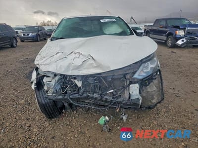 Piąte zdjęcie samochodu w środku: 2018 NISSAN ROGUE SPORT S VIN:JN1BJ1CP9JW195389 - miniatura