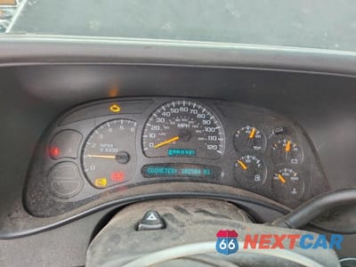 Zdjęcie 9 z 12 samochodu: 2003 CHEVROLET SUBURBAN C1500 VIN:3GNEC16Z13G206251 - miniatura