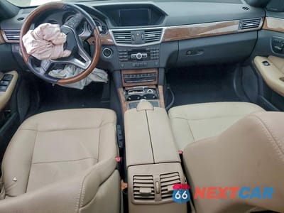 Zdjęcie 8 z 11 samochodu: 2012 MERCEDES-BENZ E 350 VIN:WDDHF5KBXCA545947 - miniatura