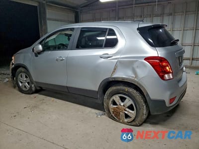 Drugie zdjęcie samochodu z przodu: 2020 CHEVROLET TRAX LS VIN:KL7CJKSB6LB020506 - miniatura