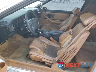 Zdjęcie 7 z 13 samochodu: 1991 PONTIAC FIREBIRD TRANS AM VIN:1G2FW2384ML211992 - miniatura