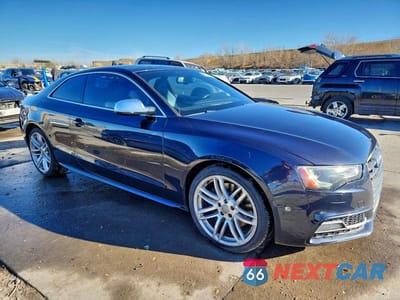 Czwarte zdjęcie samochodu z boku: 2015 AUDI S5 PREMIUM PLUS VIN:WAUCGAFR2FA030783 - miniatura