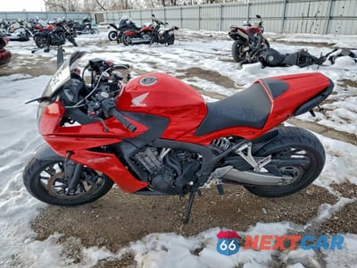Trzecie zdjęcie samochodu z tyłu: 2014 HONDA CBR650 F VIN:MLHRC7404E5001256 - miniatura
