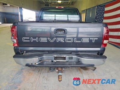 Zdjęcie 6 z 11 samochodu: 2003 CHEVROLET SILVERADO C2500 HEAVY DUTY VIN:1GCHC29U13E357271 - miniatura
