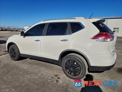 Drugie zdjęcie samochodu z przodu: 2016 NISSAN ROGUE S VIN:JN8AT2MT8GW007575 - miniatura