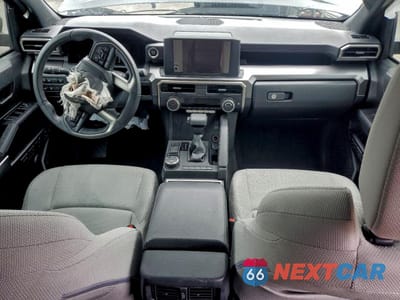 Zdjęcie 8 z 15 samochodu: 2025 TOYOTA 4RUNNER SR5 VIN:JTEVA5AR3S5005062 - miniatura