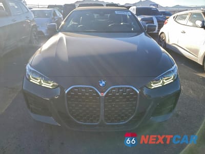 Piąte zdjęcie samochodu w środku: 2023 BMW 430XI VIN:WBA43AT06PCL80610 - miniatura