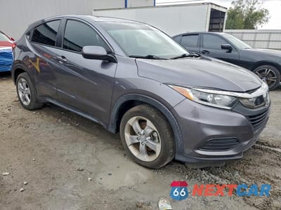 Czwarte zdjęcie samochodu z boku: 2021 HONDA HR-V LX VIN:3CZRU5H39MM703813 - miniatura