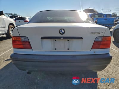 Zdjęcie 6 z 12 samochodu: 1993 BMW 318 I VIN:WBACA5315PFG05926 - miniatura