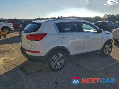 Trzecie zdjęcie samochodu z tyłu: 2016 KIA SPORTAGE EX VIN:KNDPC3AC4G7844348 - miniatura