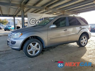 2008 MERCEDES-BENZ ML 350 4JGBB86E38A328258 - główne zdjęcie licytacji z USA - miniatura