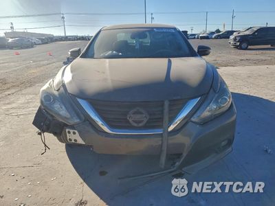 Piąte zdjęcie samochodu w środku: 2017 NISSAN ALTIMA 2.5 VIN:1N4AL3AP0HC174594 - miniatura