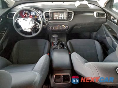 Zdjęcie 8 z 14 samochodu: 2020 KIA SORENTO S VIN:5XYPG4A57LG620399 - miniatura