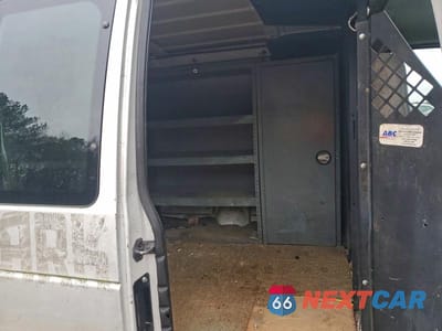 Zdjęcie 11 z 12 samochodu: 2006 FORD E250 UTILITY / SERVICE VAN VIN:1FTNE24L66HB18619 - miniatura