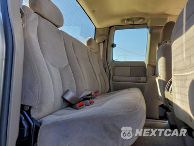 Zdjęcie 10 z 12 samochodu: 2004 GMC NEW SIERRA C1500 VIN:2GTEC19V641136743 - miniatura