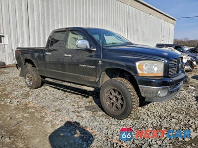 Czwarte zdjęcie samochodu z boku: 2006 DODGE RAM 3500 ST VIN:3D7LX38C96G105784 - miniatura