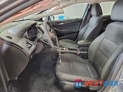 Zdjęcie 7 z 12 samochodu: 2017 CHEV CRUZE LT VIN:1G1BE5SM5H7130536 - miniatura