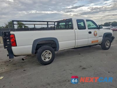 Trzecie zdjęcie samochodu z tyłu: 2005 CHEV SILVERADO C2500 HEAVY DUTY VIN:1GCHC29U95E234725 - miniatura