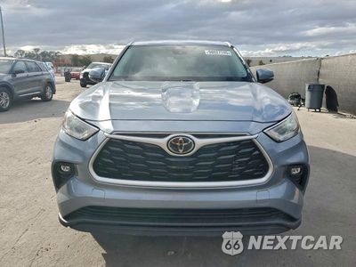 Piąte zdjęcie samochodu w środku: 2021 TOYOTA HIGHLANDER LE VIN:5TDZZRAH9MS074512 - miniatura