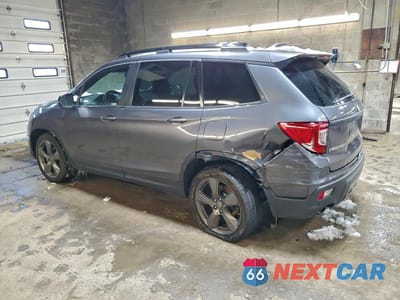 Drugie zdjęcie samochodu z przodu: 2019 HONDA PASSPORT TOURING VIN:5FNYF7H96KB006192 - miniatura