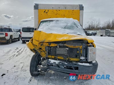 Piąte zdjęcie samochodu w środku: 2022 FORD E350 BOX TRUCK VIN:1FDWE3FN7NDC11840 - miniatura