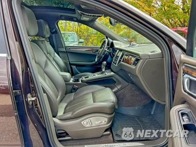 Piąte zdjęcie samochodu w środku: 2015 PORSCHE MACAN S VIN:WP1AB2A52FLB66269 - miniatura