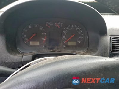 Zdjęcie 9 z 13 samochodu: 2001 VOLKSWAGEN GTI GLX VIN:9BWPG61JX14042731 - miniatura