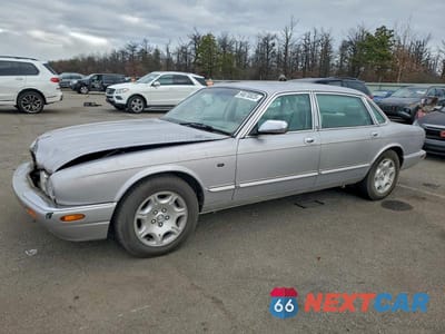 2002 JAGUAR VANDENPLAS SAJDA24C42LF46742 - główne zdjęcie licytacji z USA - miniatura