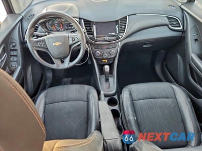 Zdjęcie 8 z 12 samochodu: 2021 CHEV TRAX VIN:KL7CJPSBXMB349630 - miniatura