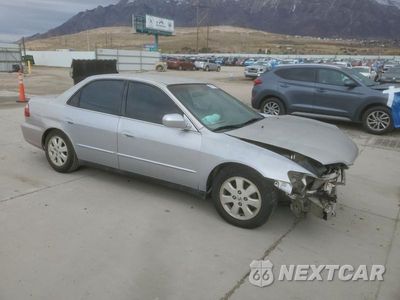 Czwarte zdjęcie samochodu z boku: 1999 HONDA ACCORD LX VIN:1HGCG5543XA140440 - miniatura