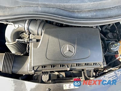 Zdjęcie 7 z 15 samochodu: 2018 MERCEDES-BENZ METRIS VIN:WD4PG2EE2J3492935 - miniatura