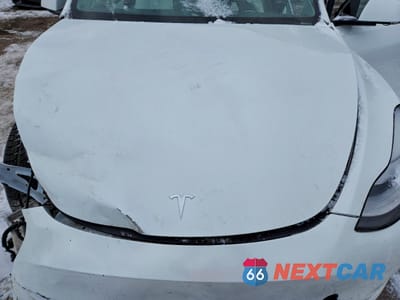 Zdjęcie 12 z 14 samochodu: 2021 TESLA MODEL Y VIN:5YJYGDEE7MF089101 - miniatura