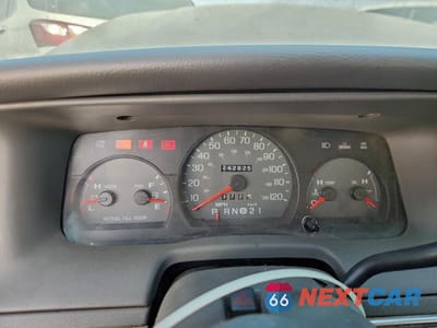 Zdjęcie 9 z 13 samochodu: 2003 MERCURY GRAND MARQUIS LS VIN:2MEFM75W43X641516 - miniatura