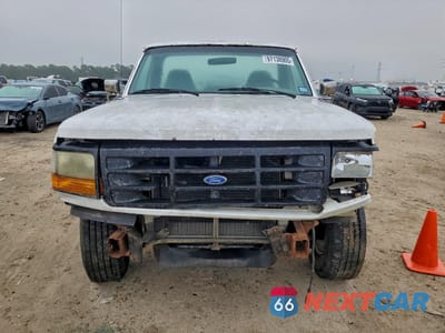 Piąte zdjęcie samochodu w środku: 1996 FORD F250 VIN:1FTHF25F6TEA60592 - miniatura