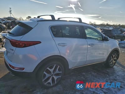Trzecie zdjęcie samochodu z tyłu: 2018 KIA SPORTAGE SX TURBO VIN:KNDPR3A63J7456334 - miniatura
