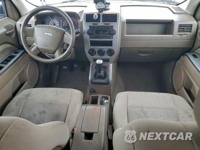Zdjęcie 8 z 13 samochodu: 2007 JEEP PATRIOT SPORT VIN:1J8FF28W77D286003 - miniatura