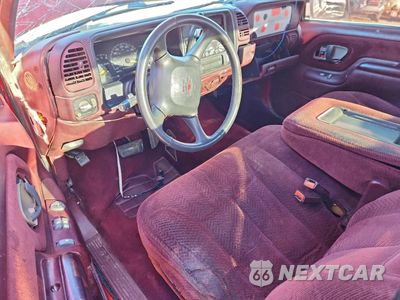 Zdjęcie 8 z 13 samochodu: 1998 CHEVROLET GMT-400 K1500 VIN:1GCEK19R9WR162009 - miniatura