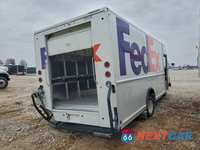 Trzecie zdjęcie samochodu z tyłu: 2023 FORD ECONOLINE - DELIVERY VAN VIN:1FC4E4KN7PDD34533 - miniatura