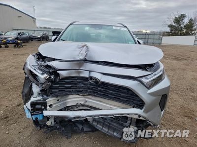 Piąte zdjęcie samochodu w środku: 2025 TOYOTA RAV4 XLE VIN:2T3P1RFVXSC509015 - miniatura