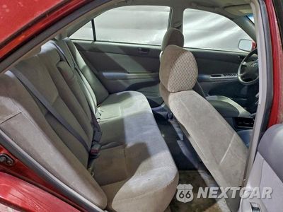 Zdjęcie 10 z 11 samochodu: 2003 TOYOTA CAMRY LE VIN:4T1BF32K83U040875 - miniatura