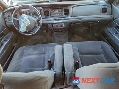 Zdjęcie 8 z 15 samochodu: 2008 FORD CROWN VICTORIA POLICE INTERCEPTOR VIN:2FAFP71V98X153939 - miniatura