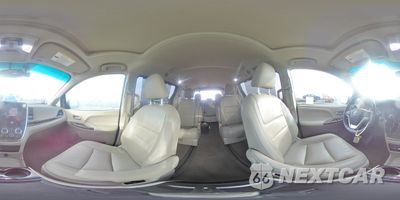 Zdjęcie 15 z 16 samochodu: 2017 TOYOTA SIENNA XLE VIN:5TDDZ3DC7HS185685 - miniatura