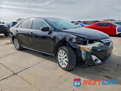 Czwarte zdjęcie samochodu z boku: 2013 TOYOTA CAMRY HYBRID VIN:4T1BD1FK4DU074365 - miniatura