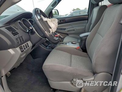 Zdjęcie 7 z 13 samochodu: 2012 TOYOTA TACOMA DOUBLE CAB VIN:3TMLU4EN0CM092600 - miniatura