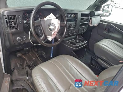 Zdjęcie 8 z 13 samochodu: 2020 CHEV EXPRESS G2500 VIN:1GCWGAFP4L1160851 - miniatura