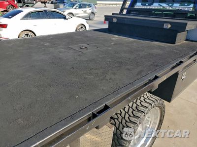 Zdjęcie 6 z 10 samochodu: 2001 CHEVROLET SILVERADO C3500 VIN:1GBJC34151F135588 - miniatura