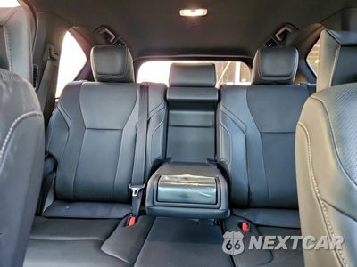 Zdjęcie 10 z 15 samochodu: 2023 LEXUS LX 600 BASE VIN:JTJGB7CX5P4021193 - miniatura